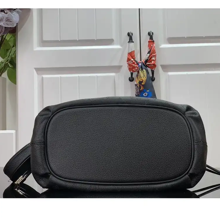 208B570097 Bags LV 0521